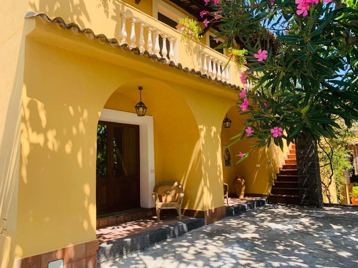 Villa Le Gemelle Dell'Alcantara Motta Camastra Extérieur photo