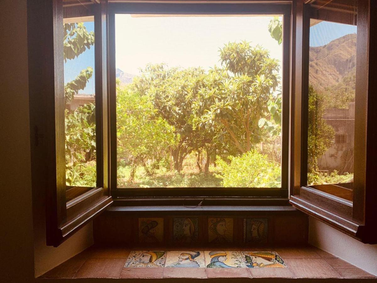 Villa Le Gemelle Dell'Alcantara Motta Camastra Extérieur photo
